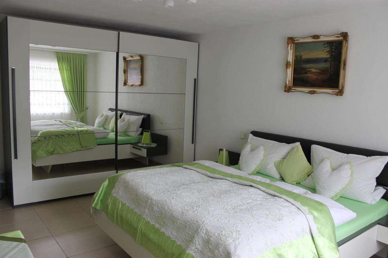 Bodensee Pension Uberlingen Bagian luar foto