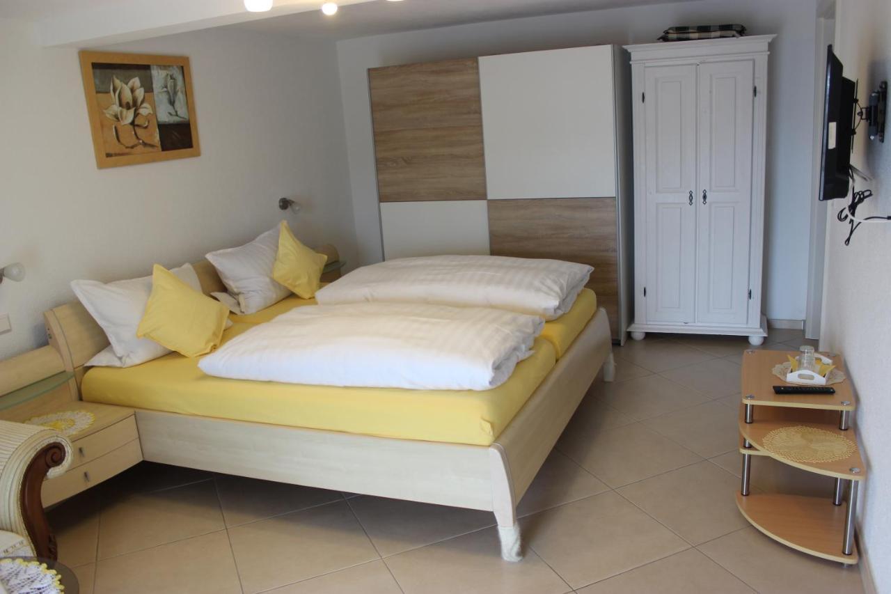 Bodensee Pension Uberlingen Bagian luar foto