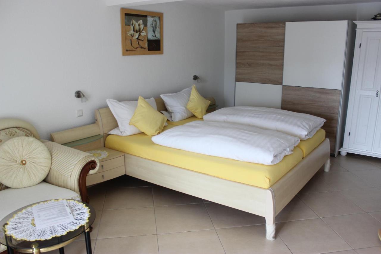 Bodensee Pension Uberlingen Bagian luar foto
